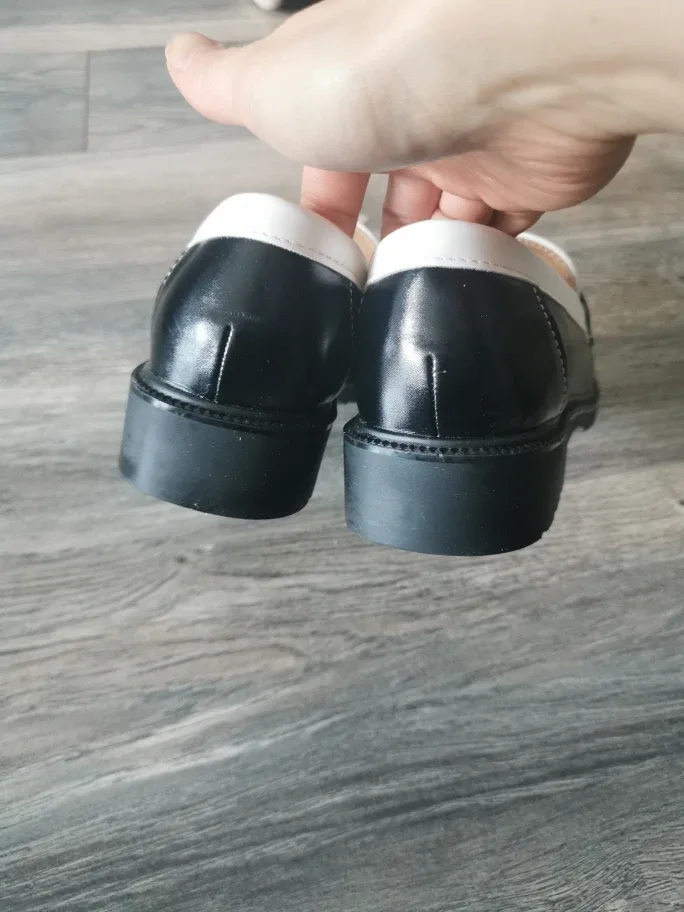 Women's Black and White Tassel Loafers image indicator(5)