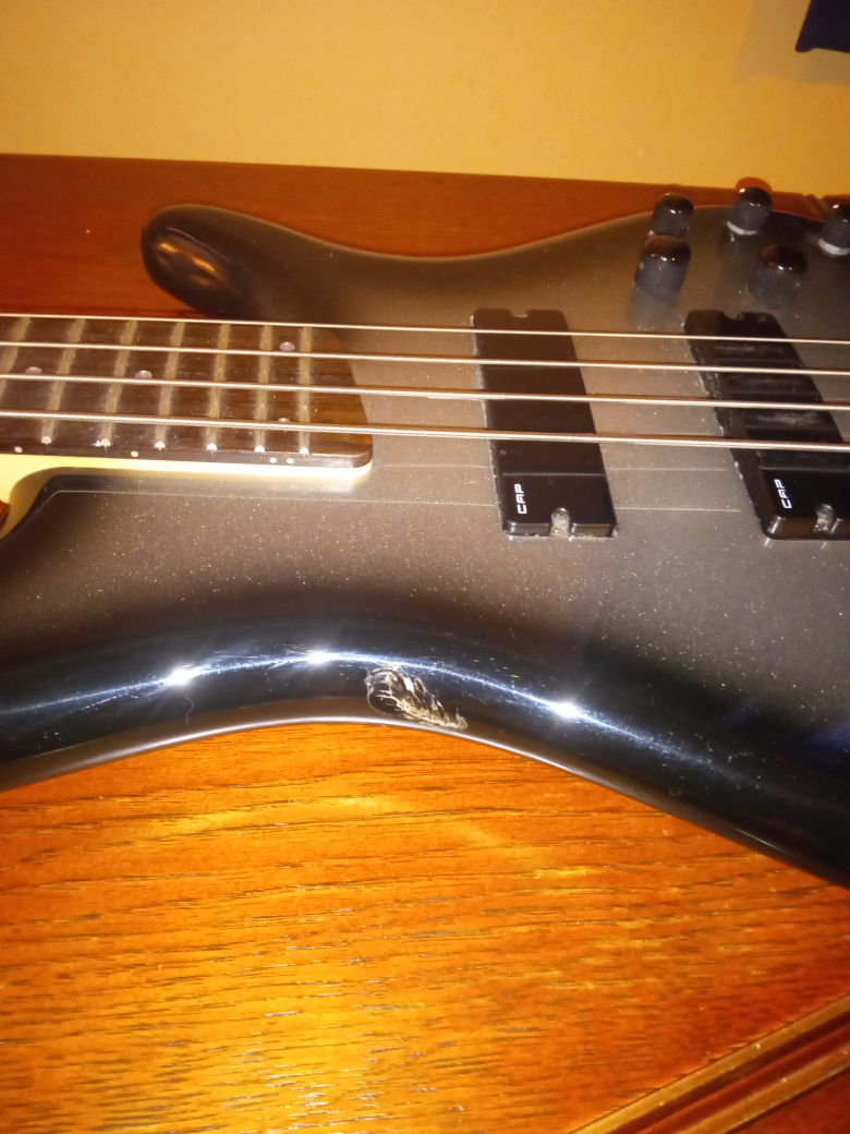 Soundgear by Ibanez Bass Guitar - photo 2