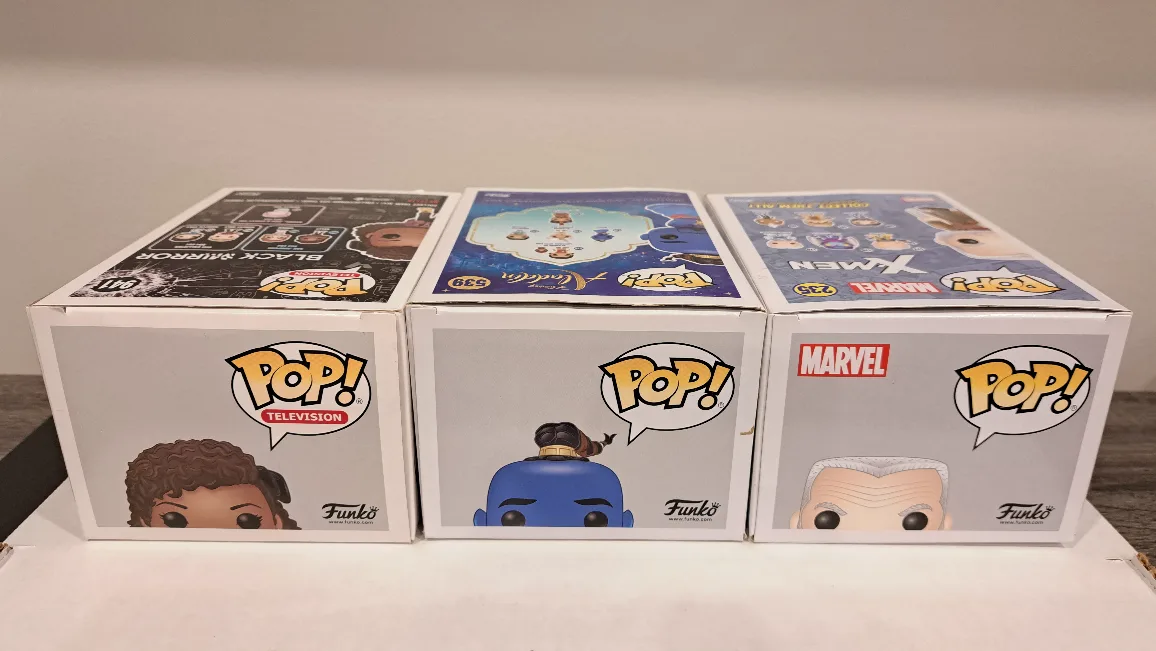 Funko Pop! Kelly, Genie, Old Man Logan image indicator(5)