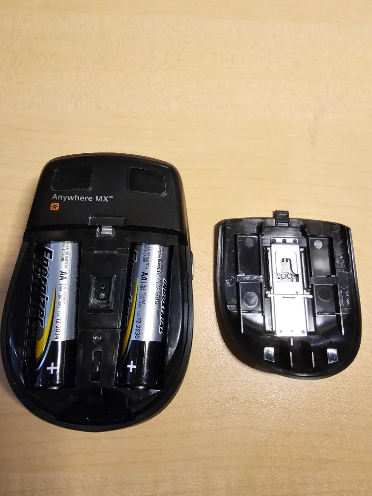 Logitech Anywhere MX Wireless Mouse image indicator(3)