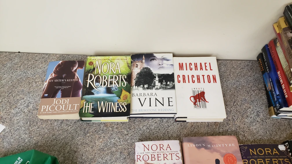 Lot of 20+ Paperback Books - photo 2