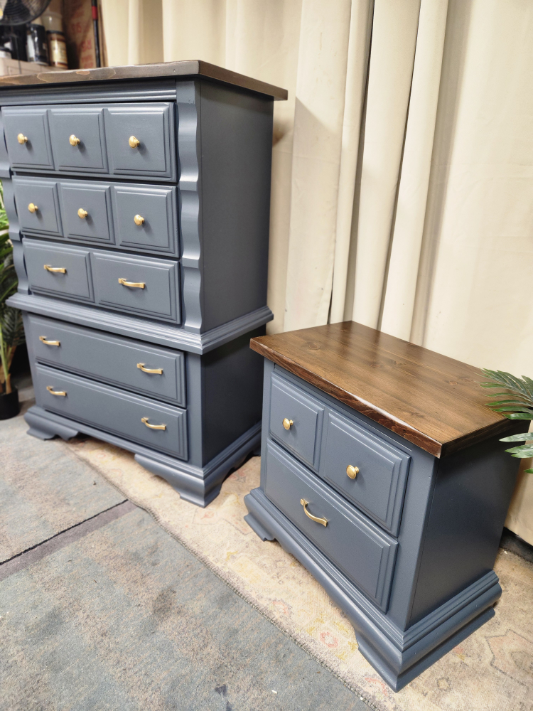 Refurbished Blue Dresser and Nightstand Set - photo 2