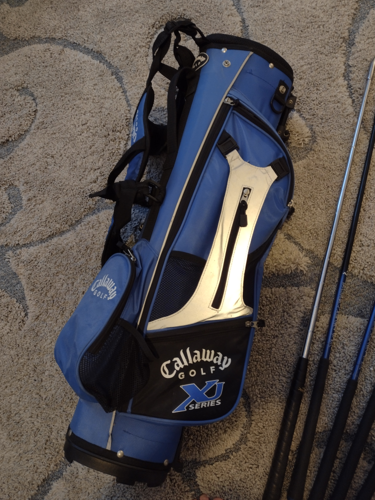 Junior Callaway golf clubs and bag - photo 4