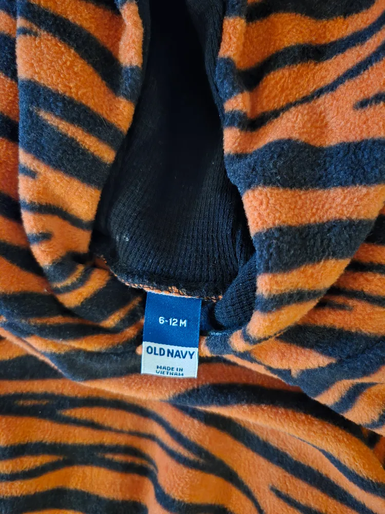 Old Navy Baby Tiger Costume - 6-12 Months image indicator(3)