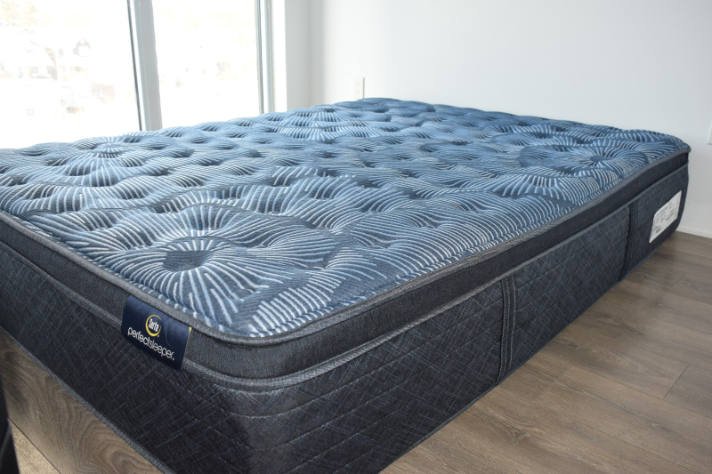 Queen Mattress - Serta Perfect Sleeper Photogenic