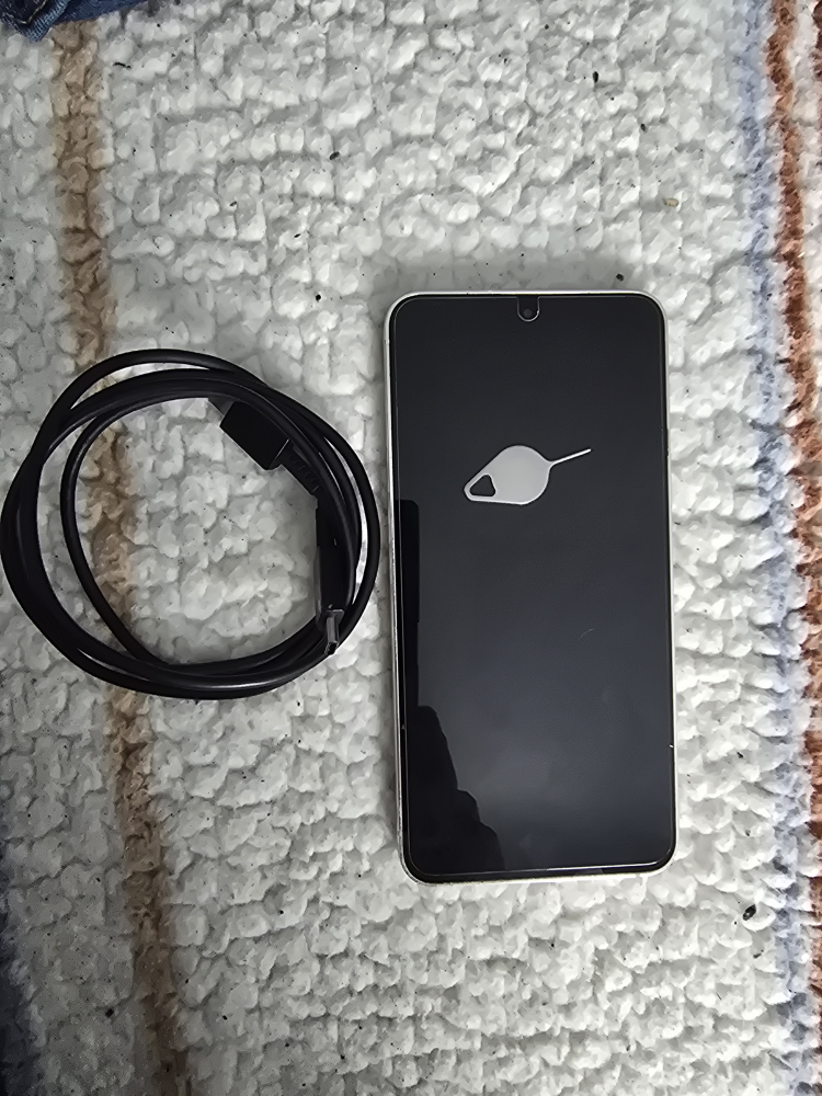 Samsung Galaxy S23 - photo 4