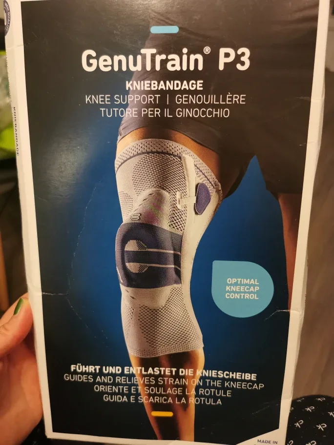 Bauerfeind GenuTrain P3 Knee Support - Size 1 Left image indicator(3)