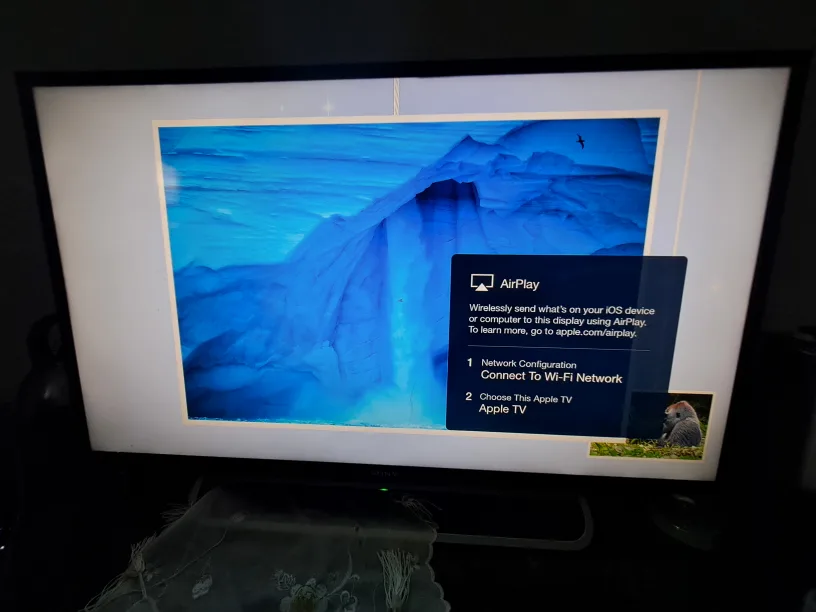 Apple TV 3rd Gen with charger and HDMI no remote image indicator(4)