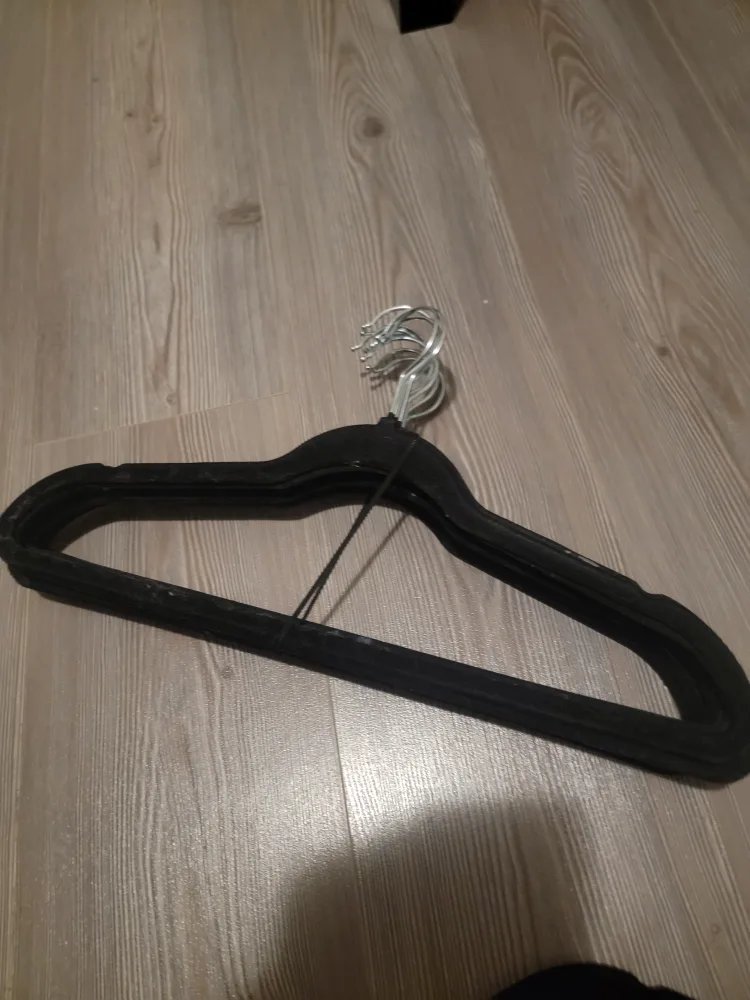 Black Velvet Hangers bundle 3 of 3. 10pcs thumbnail