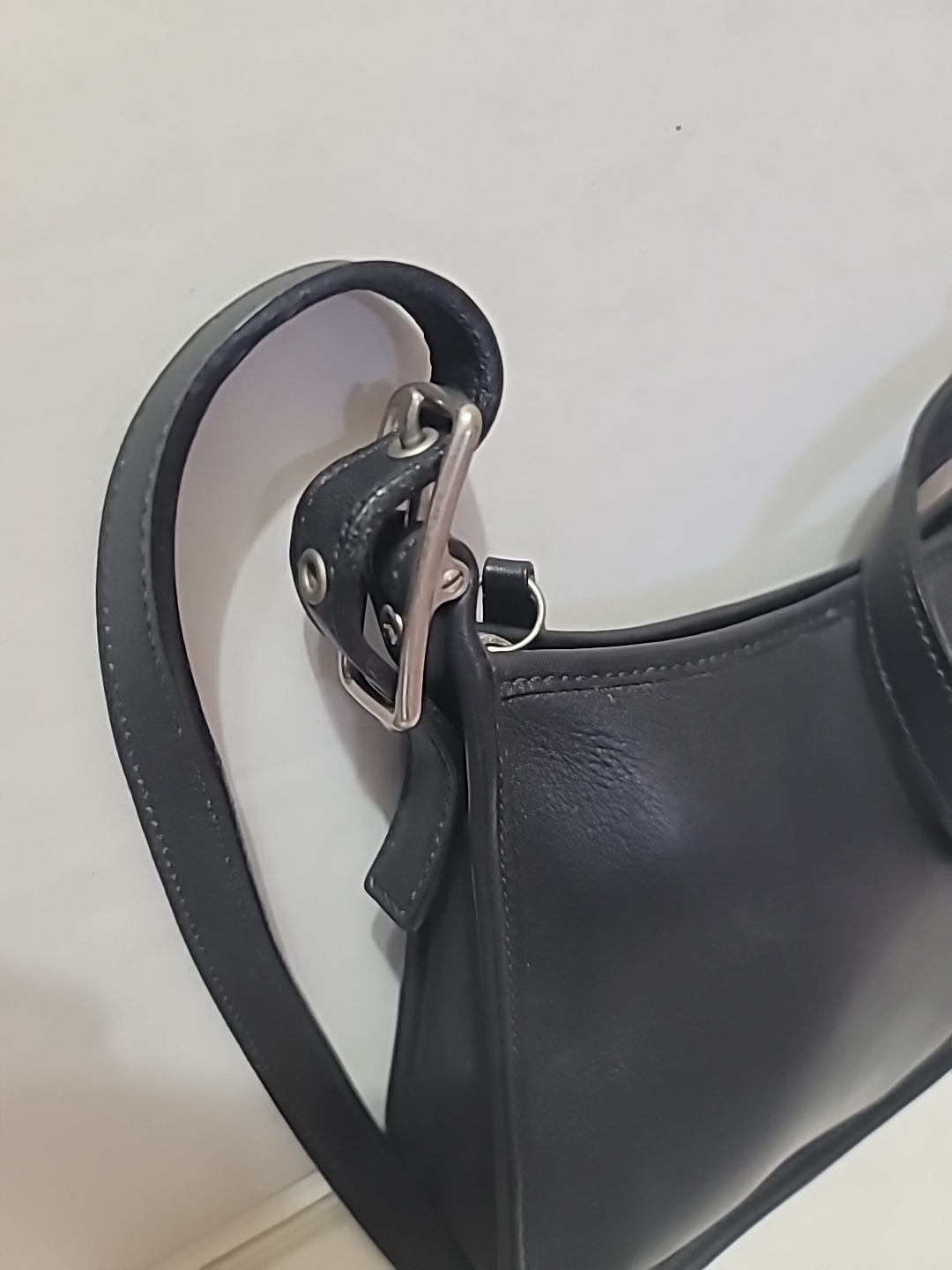 Vintage Small Coach Leather Bag Crossbody 6610 Great Condition - photo 4