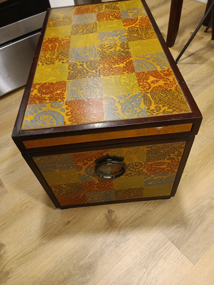 Decorative Storage Trunk with Patchwork Design - photo 4