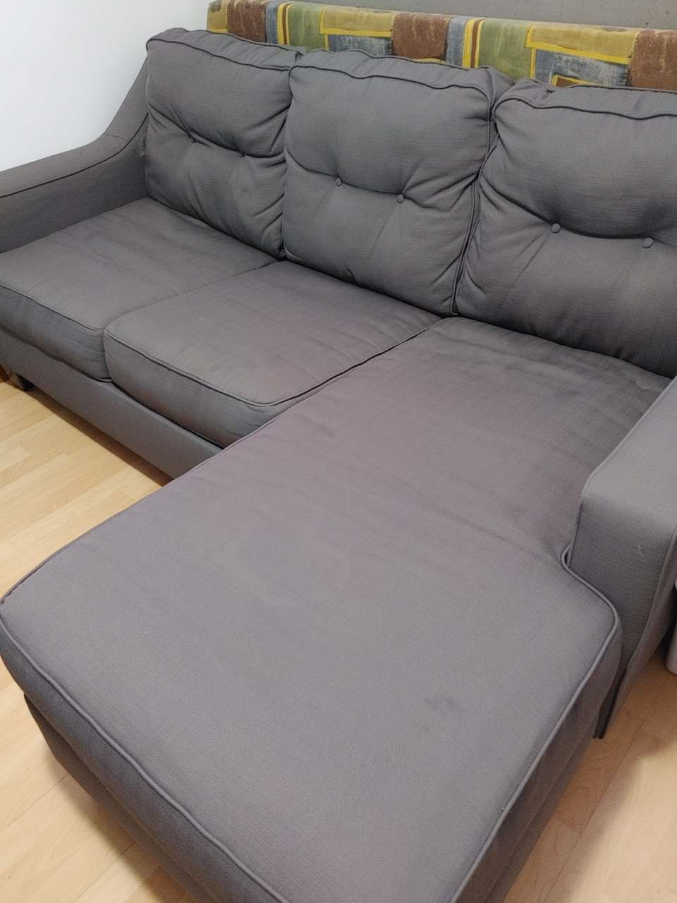 Sectional couch with pull-out bed - photo 2