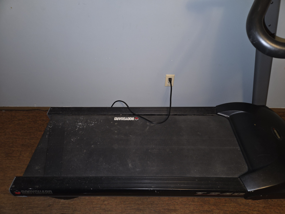 Bodyguard T240 Treadmill - photo 4