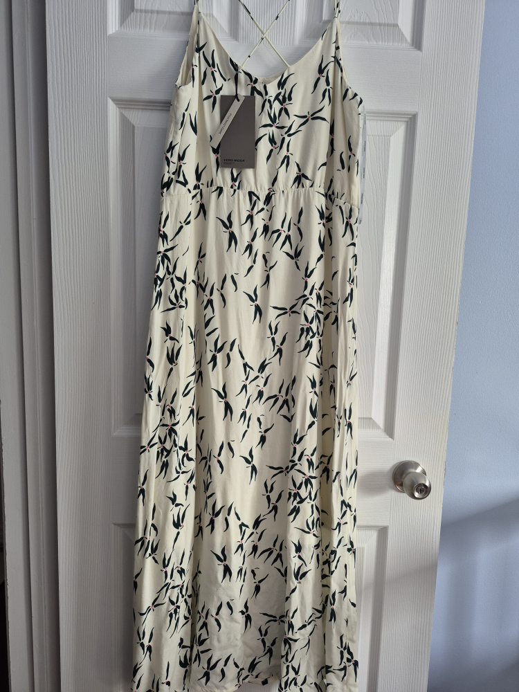 Vero Moda Floral Maxi Dress