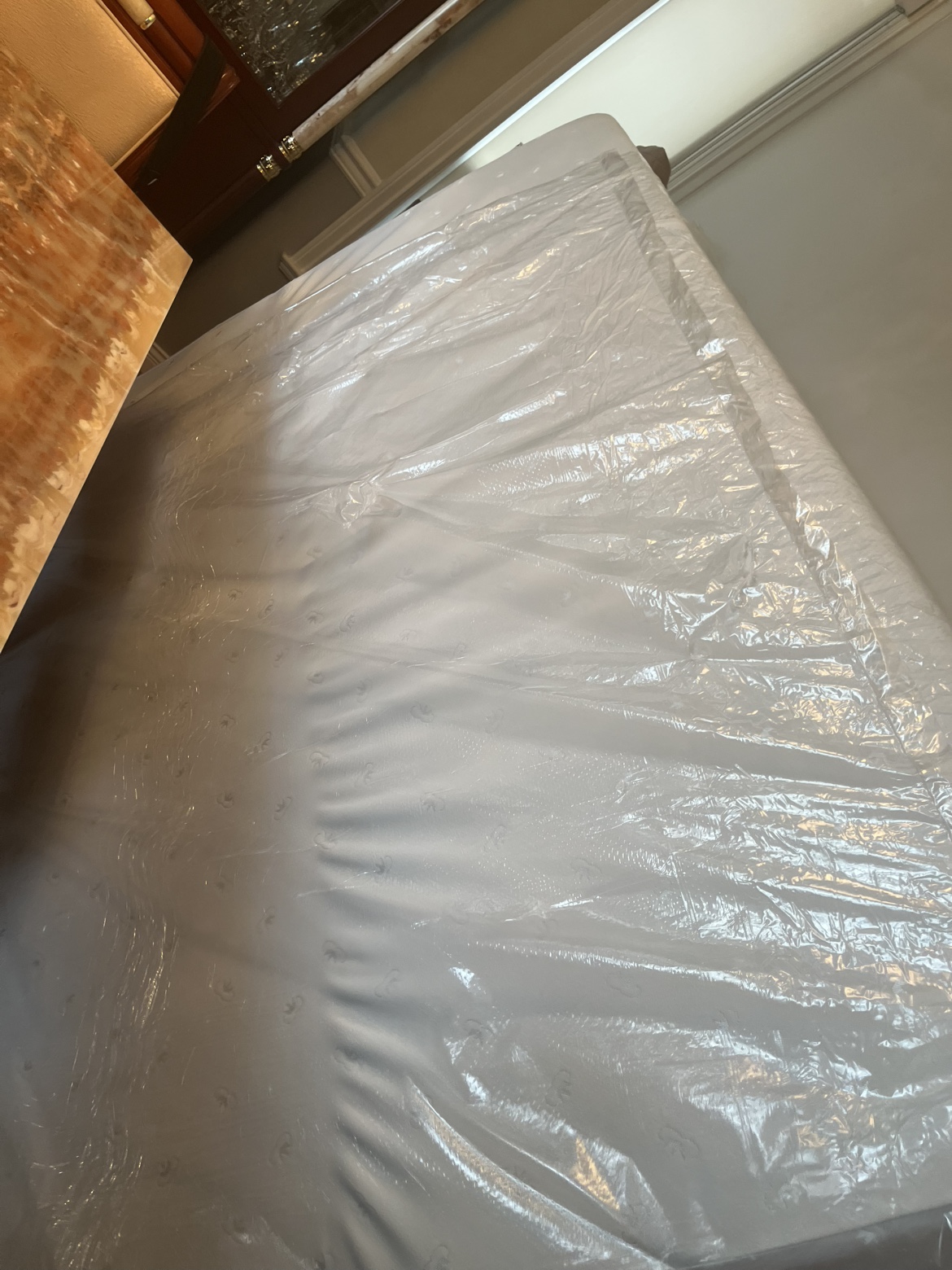Queen size mattress - photo 2