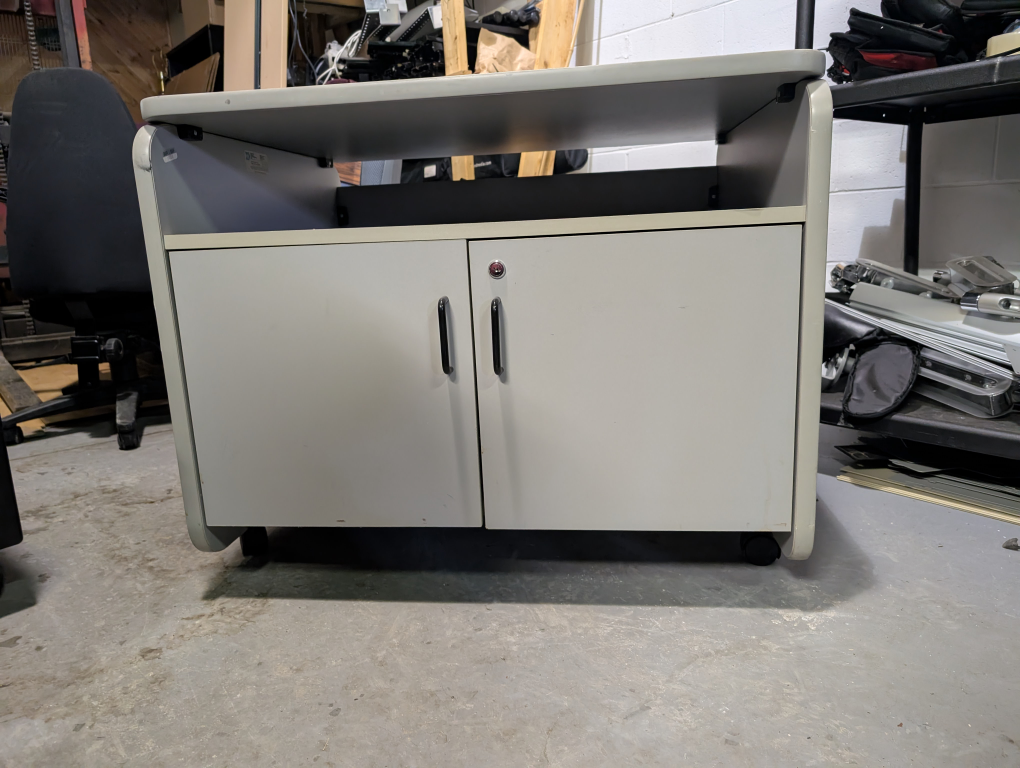 Mobile workstation with storage cabinet - photo 3
