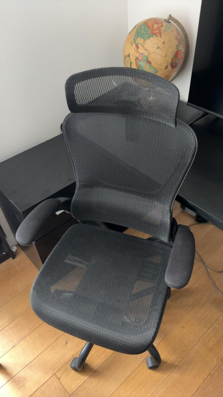 Black L-Shaped Computer Desk with Mesh Office Chair - photo 2