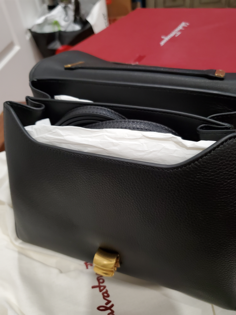 Salvatore Ferragamo Black Leather Handbag - photo 3