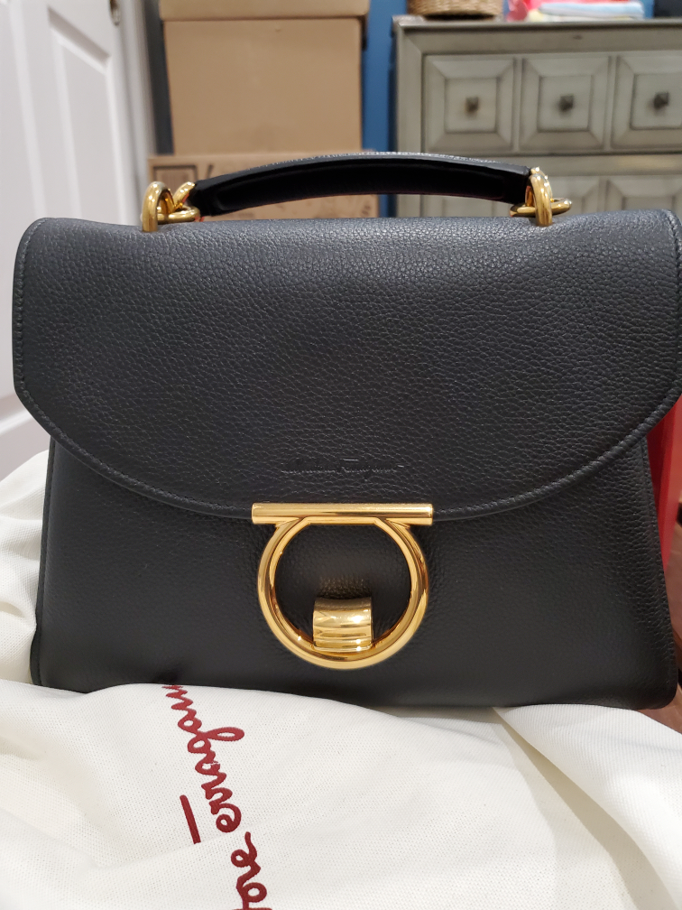 Salvatore Ferragamo Black Leather Handbag - photo 4