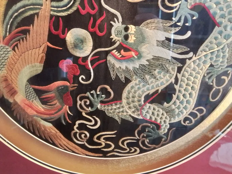 Framed Chinese Embroidery of Dragon and Phoenix image indicator(2)