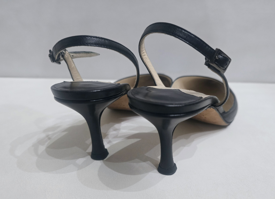 100% Authentic Jimmy Choo Slingback Heels (Size 36.5) - photo 3