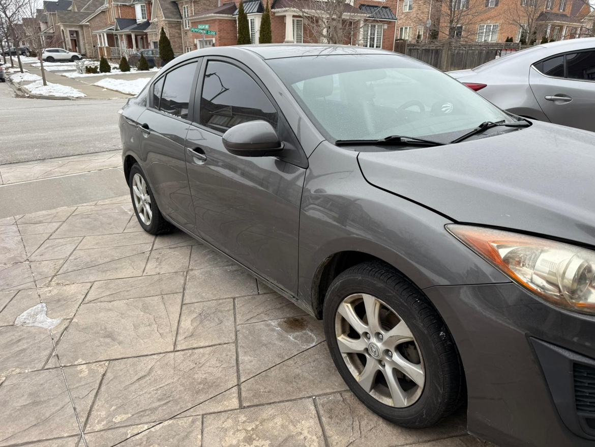 Used Mazda 3 Sedan - photo 3