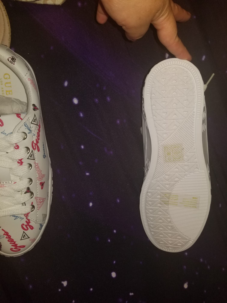 guess sneakers color withe size 7.5 us - photo 2