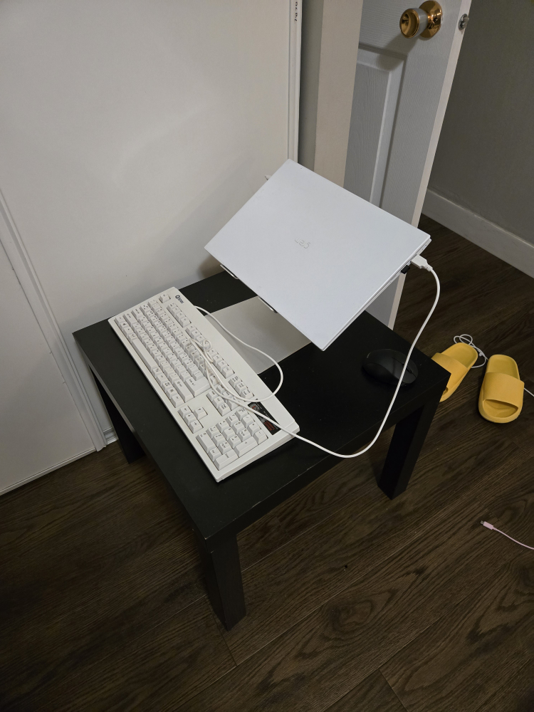 2 Ikea coffee tables