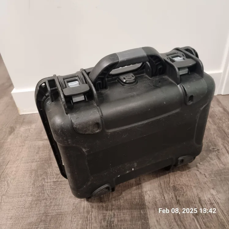 NANUK 915 Hard Case image indicator(2)