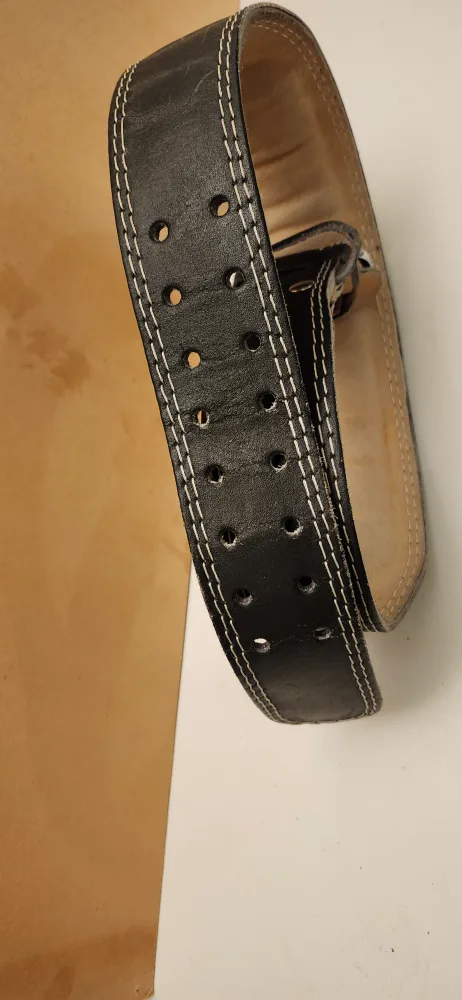 Gozon Leather Weightlifting Belt.  LIKE NEW image indicator(2)