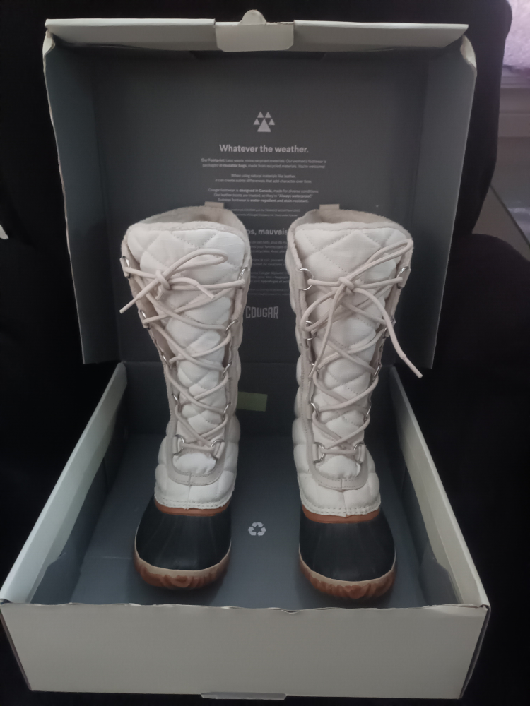 SOREL Women's Tofino II Lace Quilted Winter Boots - Size 8