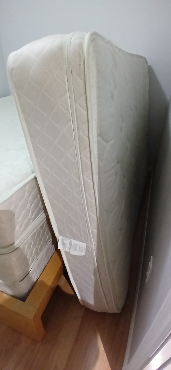 Queen Mattress Set - photo 3