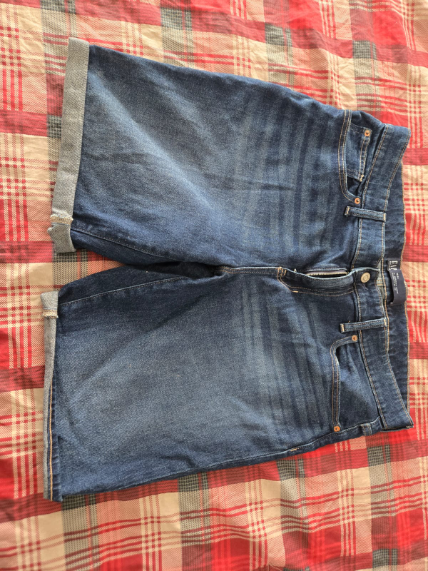 woman Gap Denim Bermuda Shorts