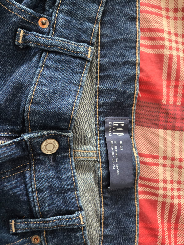 woman Gap Denim Bermuda Shorts - photo 3
