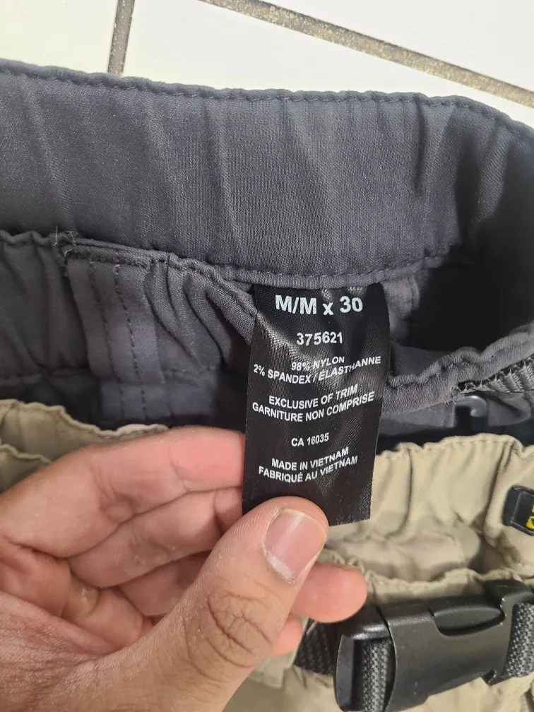 2 pairs of Convertible cargo pants image indicator(4)