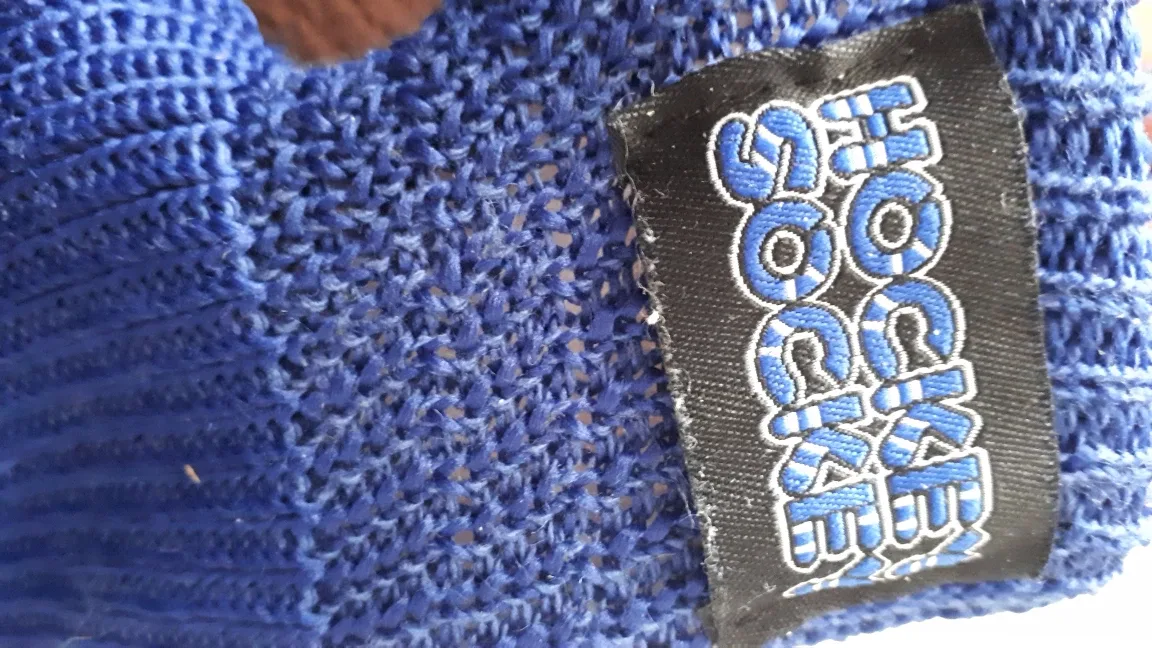 Blue and White Striped Knit Mittens🏈 image indicator(3)