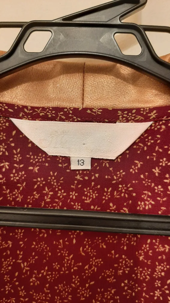 Vintage Burgundy Floral Button-Up Shirt Size L image indicator(7)