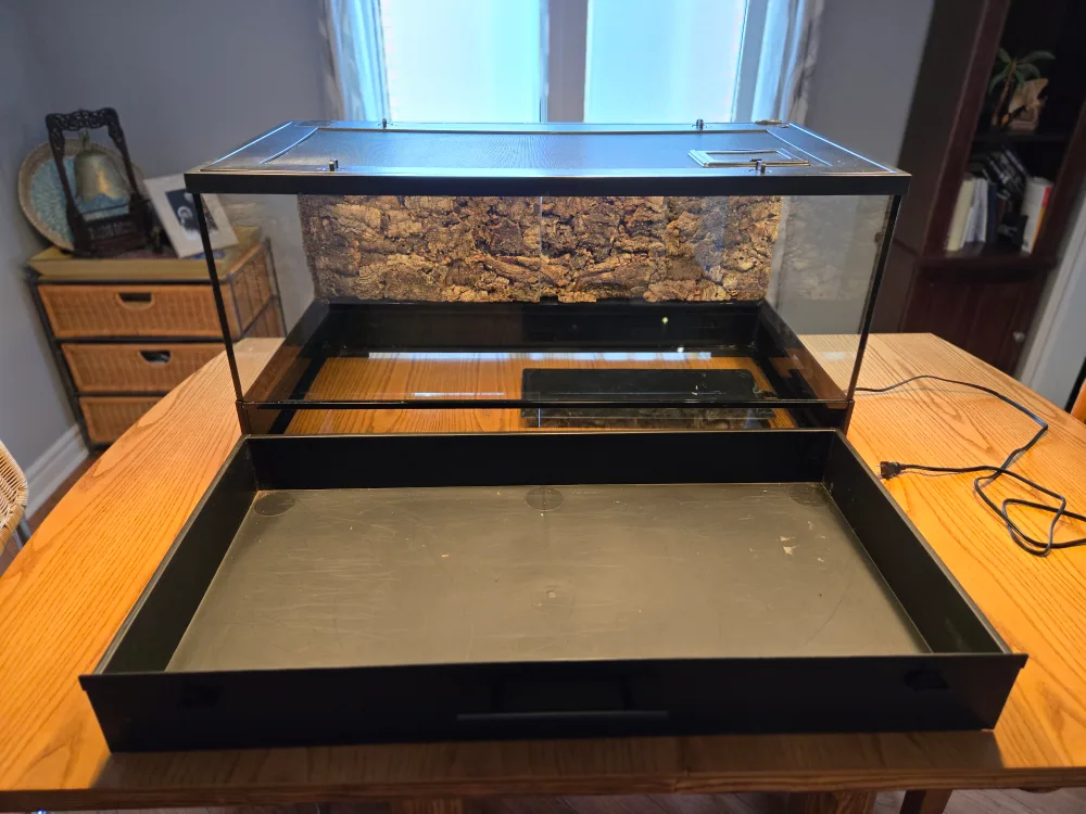 40 Gallon Reptile Tank w/ Heating Mat and 3D Cork Background image indicator(2)