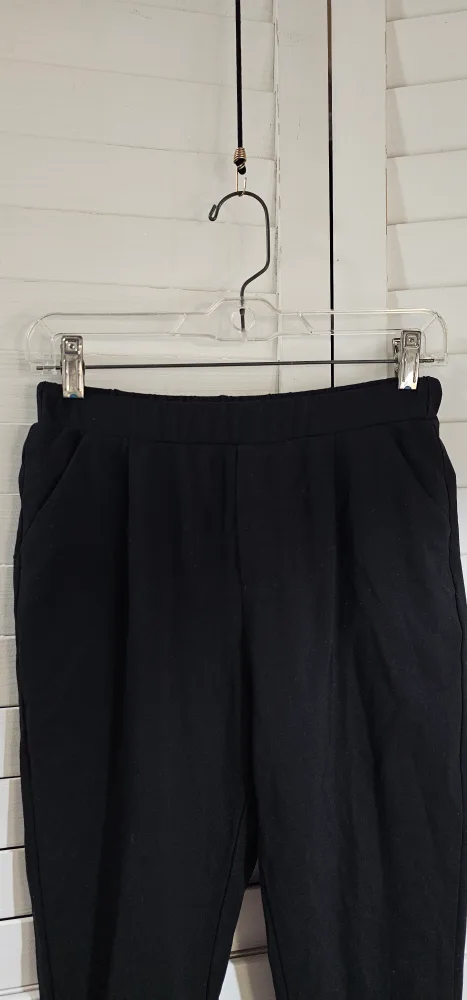 Women's Black Cropped Pants Size L image indicator(3)