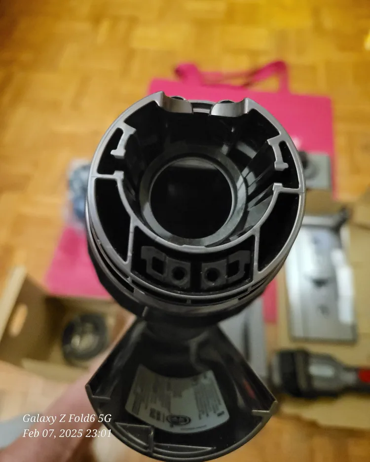 DYSON V15S Submarine Wet  Dry Vacuum ...BRAND NEW (**READ ADS**) image indicator(5)