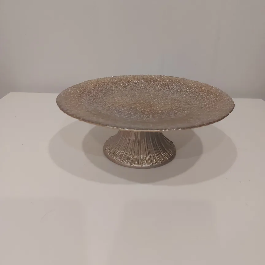Gold Cake Stand image indicator(2)