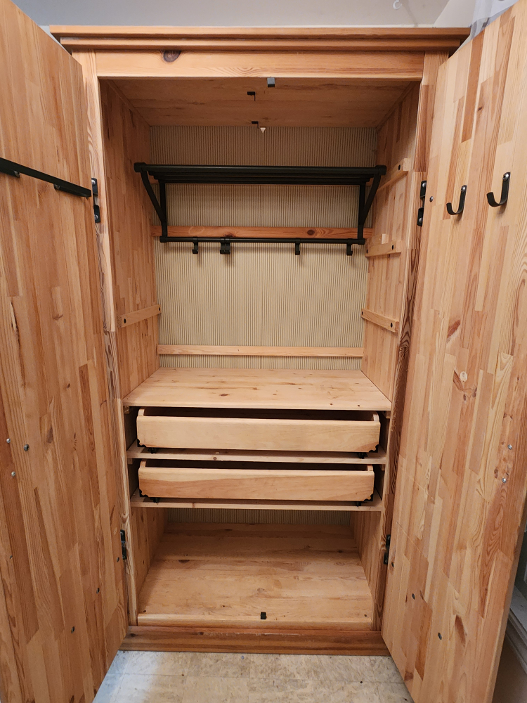 Ikea Fjell Wardrobe - photo 2