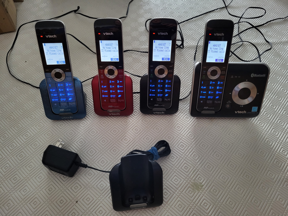 Vtech Ds6472-6 landline phones