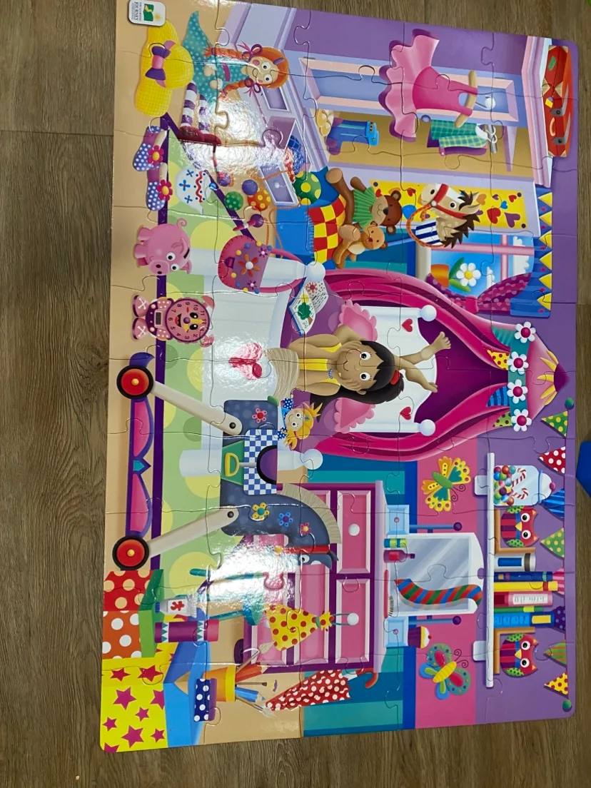 Jumbo Floor Puzzle - In My Room - 50 Pieces image indicator(2)