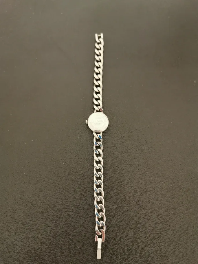 Vintage Timex Women's Watch with Chain Bracelet image indicator(4)