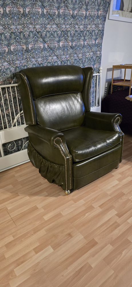 Dark Green Leather Recliner Chair - photo 3