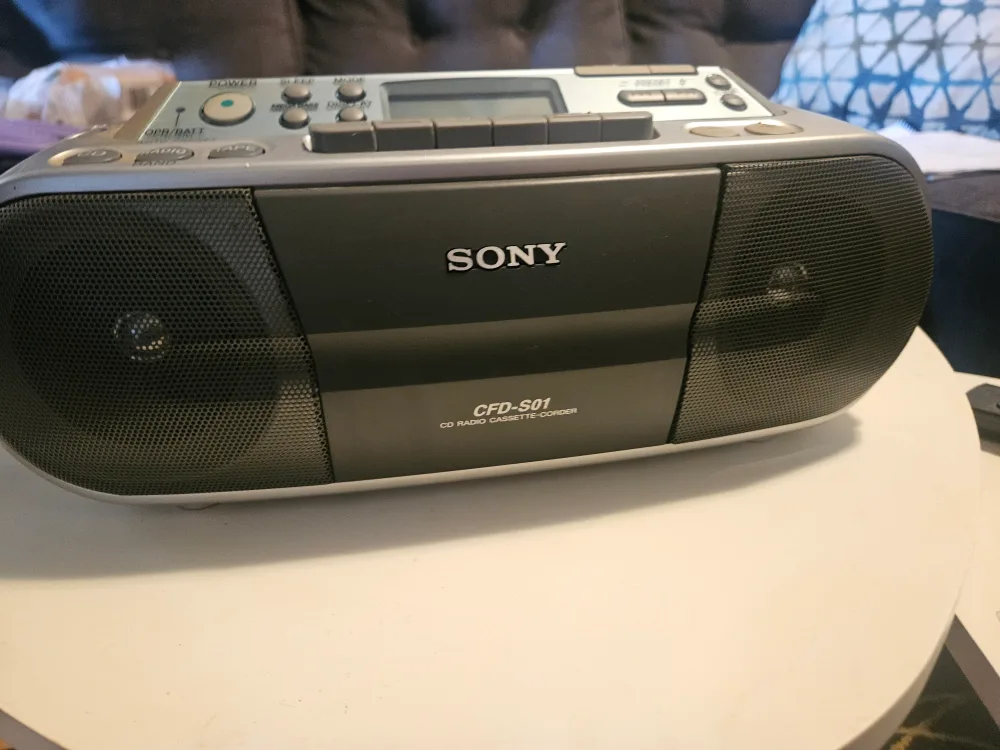 Sony CFD-S01 CD Radio Cassette Recorder thumbnail