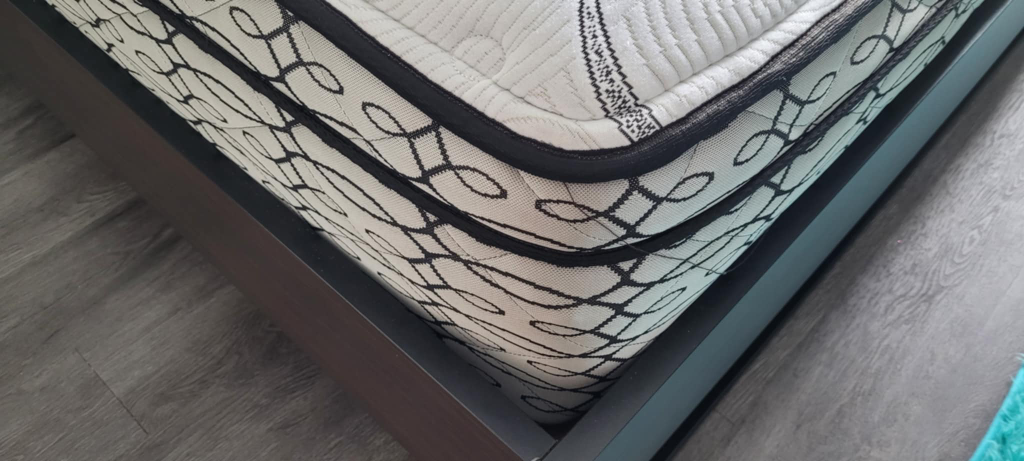 Sealy Posturepedic Mattress