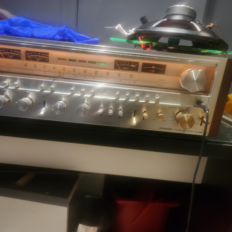 Vintage Pioneer SX-1050 Stereo Receiver make me an offer