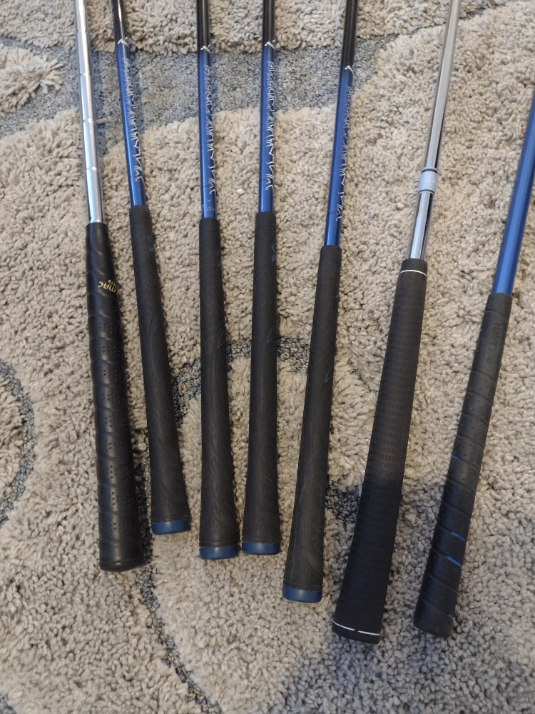 Junior Callaway golf clubs and bag - photo 5